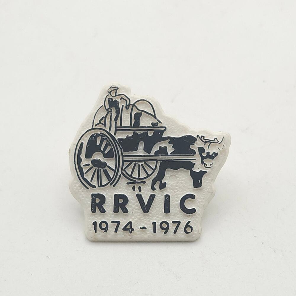 Vintage RRVIC Red River Valley Interpretive Center Pin 1974-1976 Lewtan USA